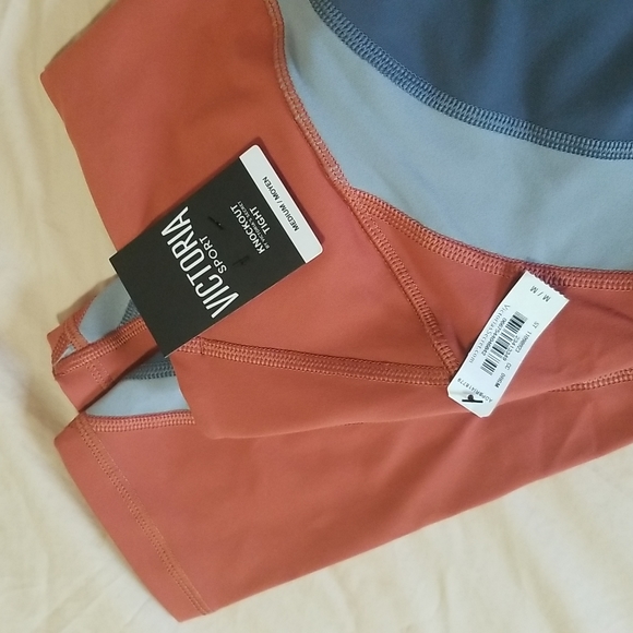 SALE KNOCKOUT LEGGINGS SIZE MEDIUM - Picture 2 of 3